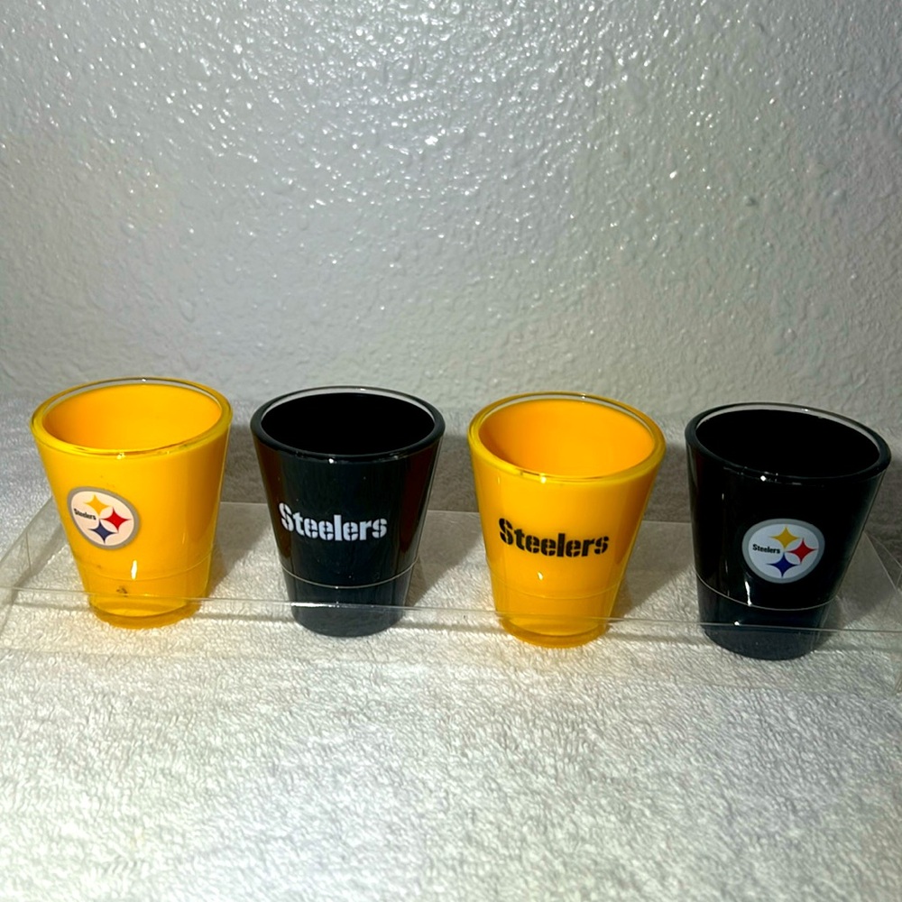 Pittsburgh Steelers NFL Shot Glass Gift Set 4-Pack Official NFL Collectibles
